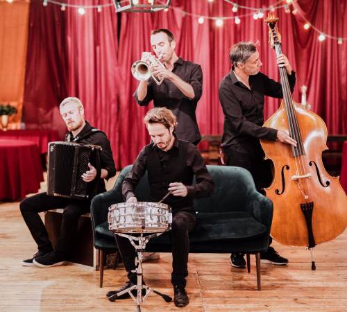 LES RESONANCES : Canto II - Matthieu Chazarenc Quartet