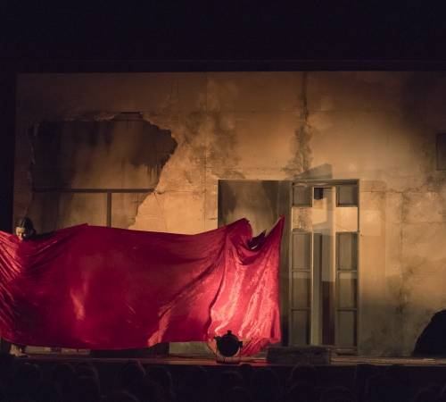 Théâtre - La robe rouge de Nonna